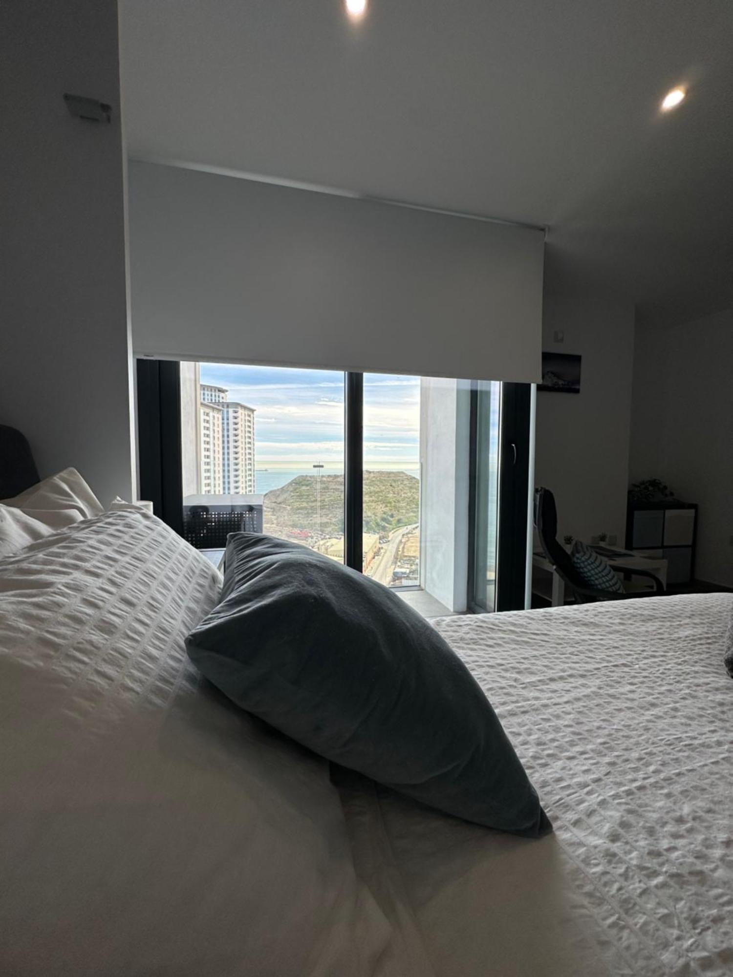 E1 Apartment High Level Sea View 지브롤터 외부 사진